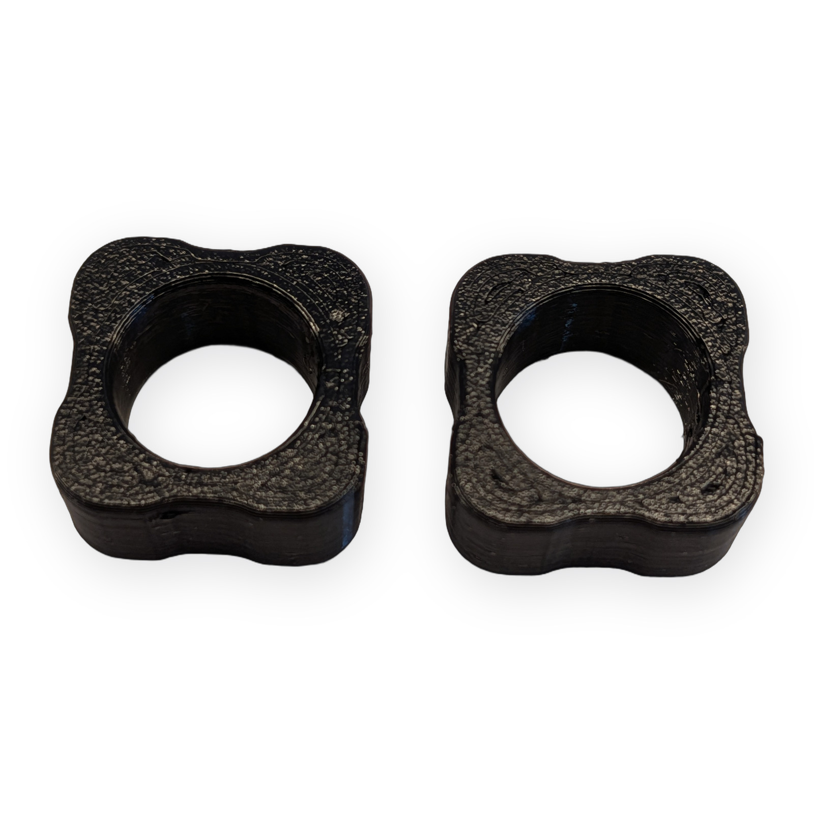 2 Kulissensteine neue Bauform mit vier Führungsnasen und durchgehender Bohrung — 3D-Druck-Nachbau